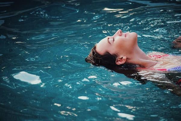 Can You Swim With Eyelash Extensions: Basic Knowledge & Information
