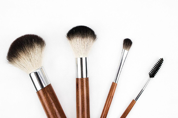 How To Clean And Dry Makeup Brushes In Right Ways