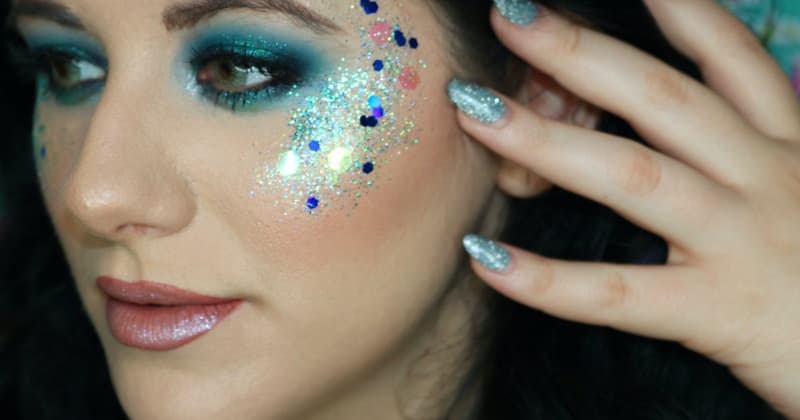 How To Remove Glitter From Your Face In A Quick Way