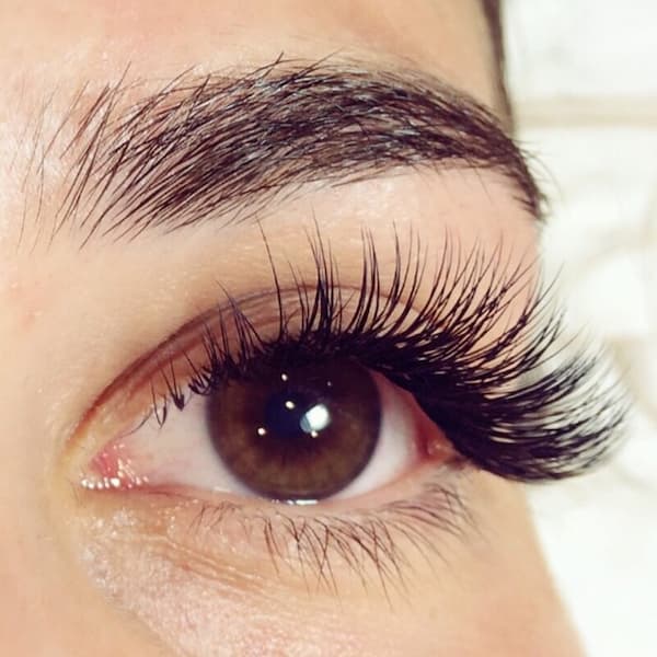 What Are Mink Lashes Everything You Need To Know