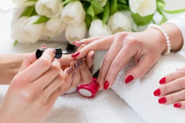 Can You Use Regular Nail Polish With Gel Top Coat? What You Need To Know