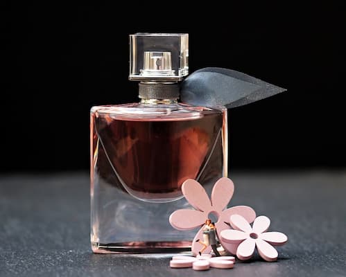 Does Perfume Expire? How to Tell If Your Perfume is Expired?